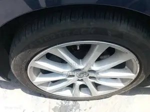 Toyota Avalon 2014 Blue