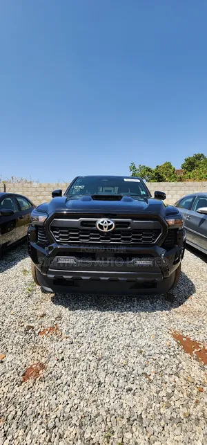 New Toyota Tacoma TRD Off-Road Double Cab 4WD 5.0 ft. SB (Automatic)