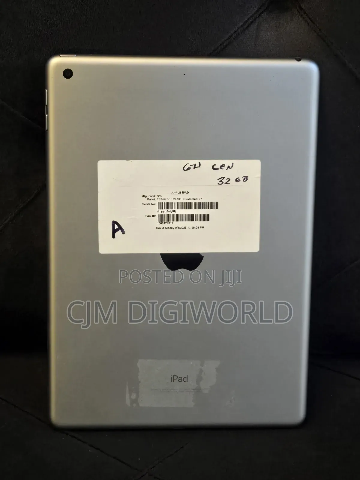 Apple iPad 9.7 32 GB Gray