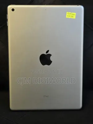 Apple iPad 9.7 32 GB Gray