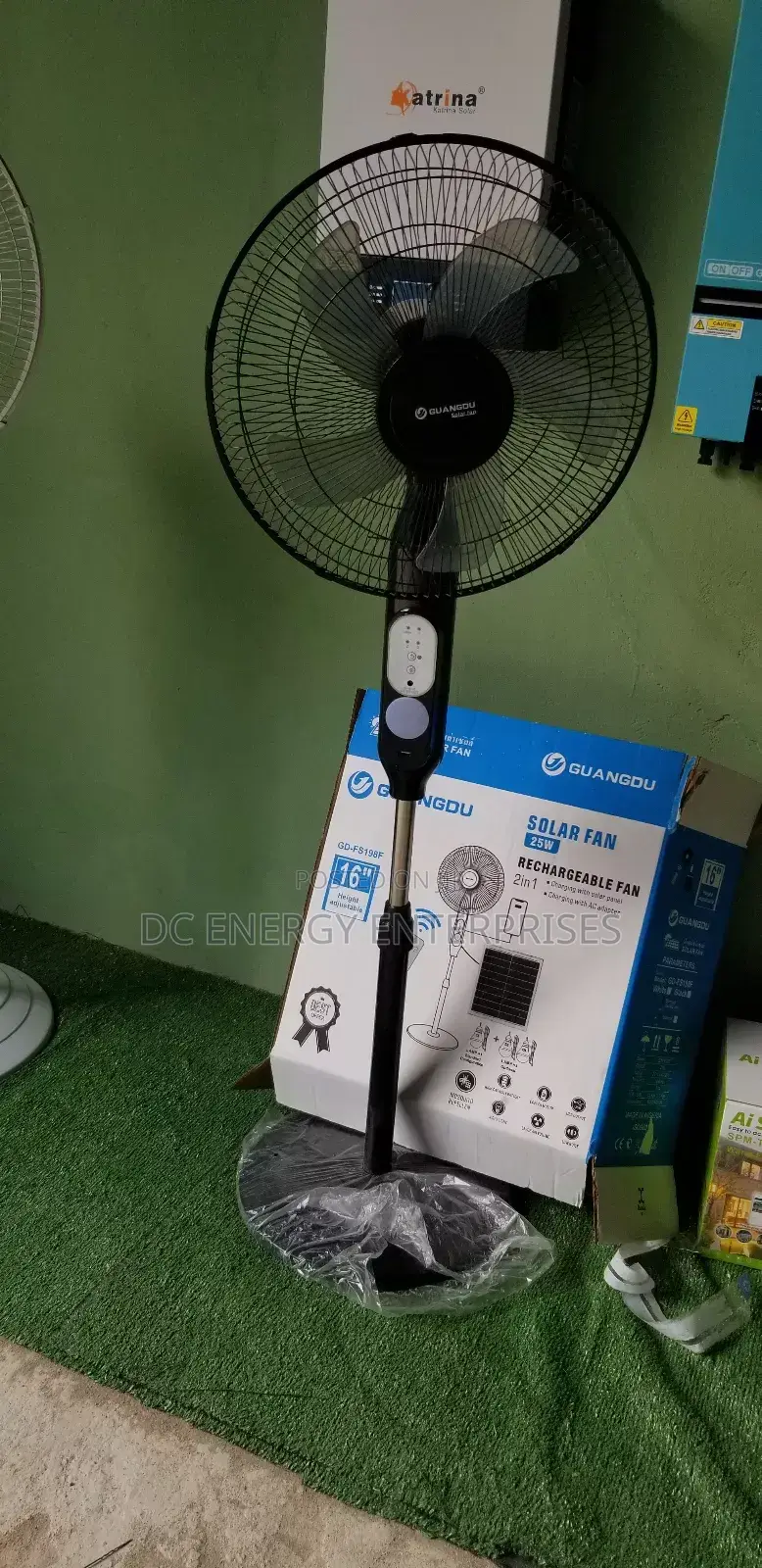 16inch Solar Fan With Remote and Bulb