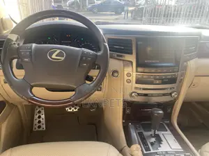 Lexus LX 2015 Gray