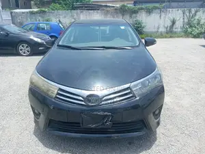 Toyota Corolla 2014 Black