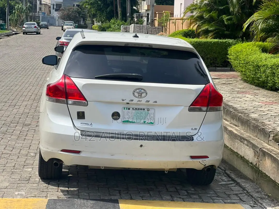 Toyota Venza for Hire