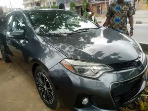 Toyota Corolla LE 4dr Sedan (1.8L 4cyl CVT) 2016 Gray