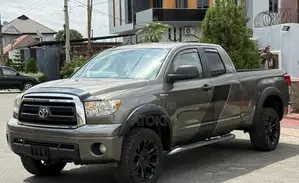 Toyota Tundra Double Cab 4x4 Limited 2011 Gray