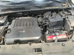 Toyota RAV4 3.5 Limited 2010 Green