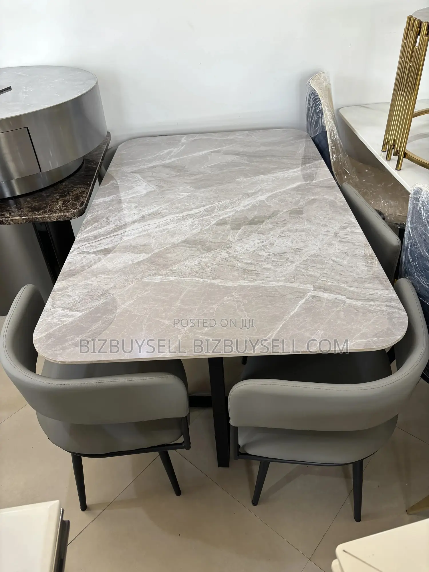 Six Marble Seaters Dining