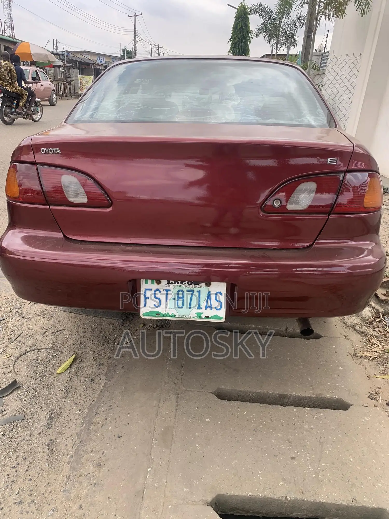 Toyota Corolla Automatic 1999 Red