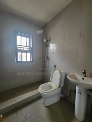 4bdrm Duplex in Lifecamp By Leto, for rent