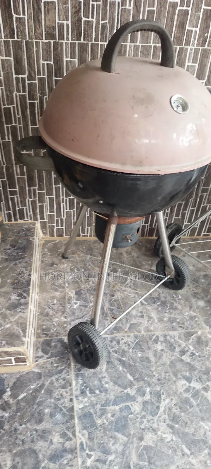 Charcoal Barbecue Grills