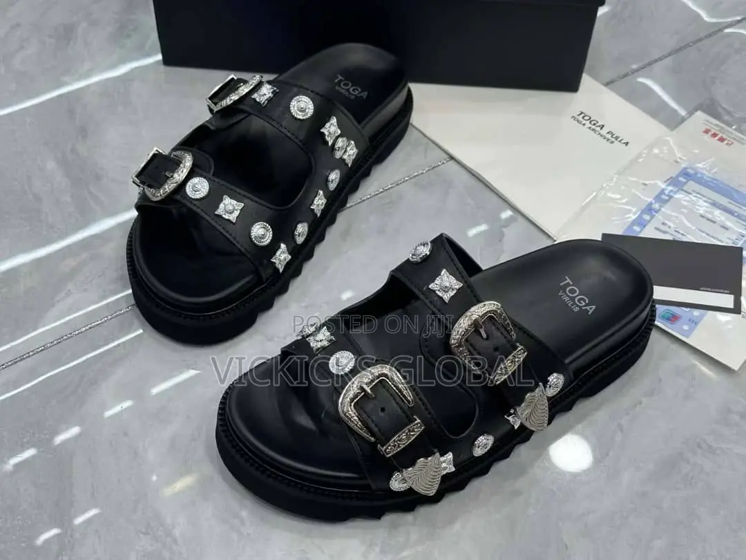 Toga Virilis Studded Buckle Slides