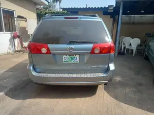 Toyota Sienna for Hire