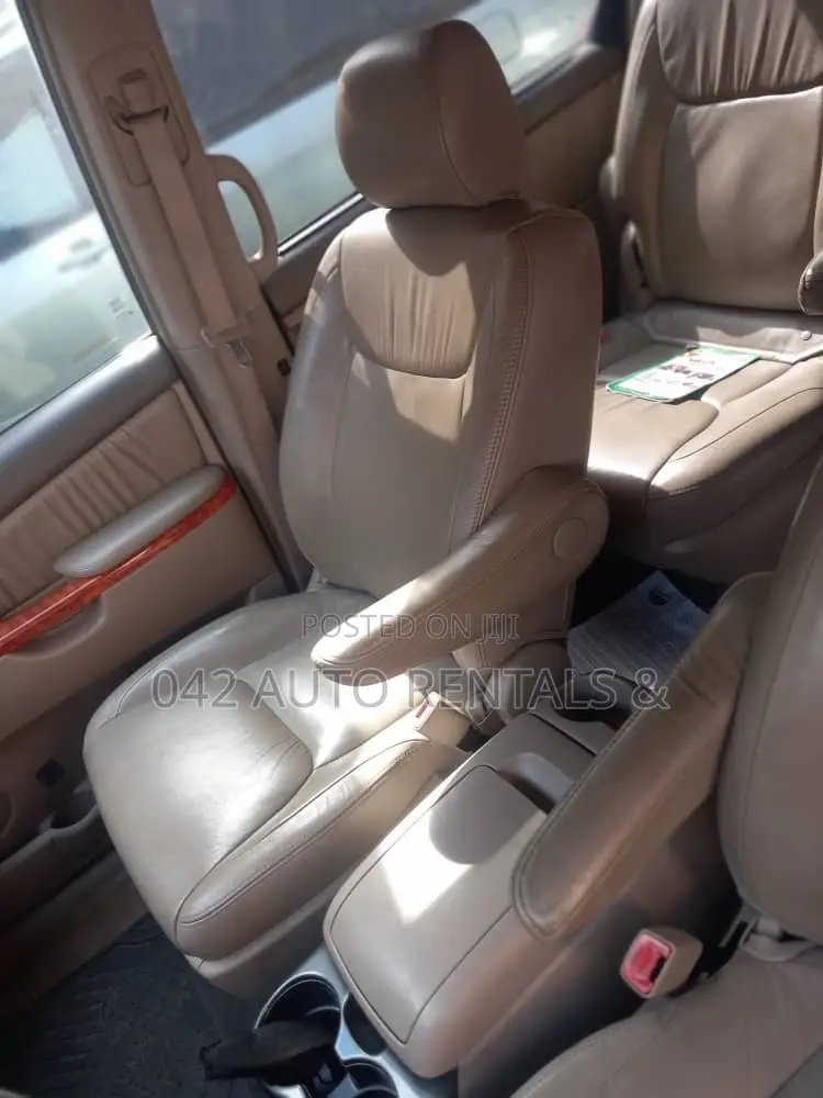 Toyota Sienna for Hire