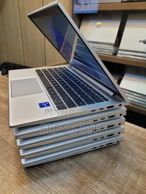 Laptop HP EliteBook 830 G8 16GB Intel Core i7 SSD 512GB