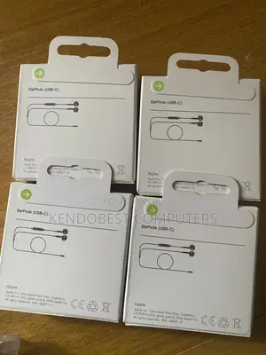 iPhone Earpods With Lightning Connector