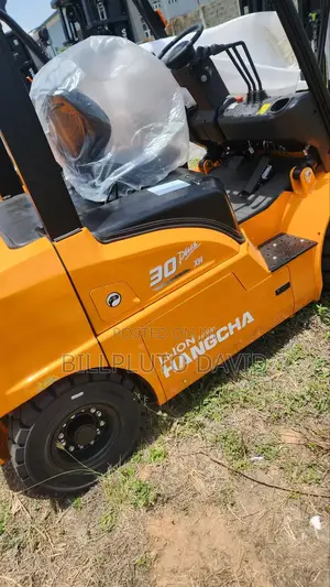 Hangcha Cpd30-Xe Electric Forklifts.