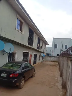 2bdrm Block of Flats in Limit (Infant Jesus, Benin City for sale