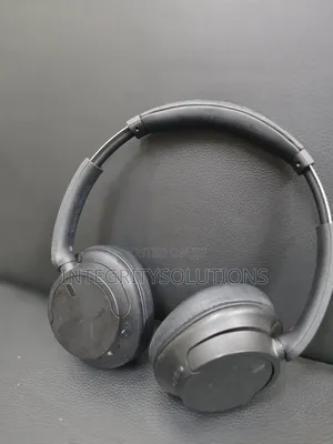 Wireless Noise Cancelling Headphones. Sony Wh-Ch720n.