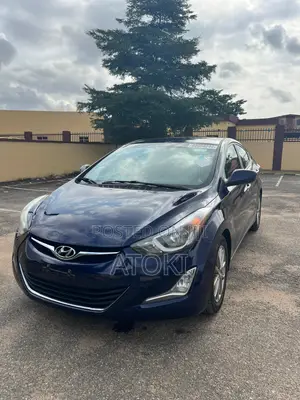 Hyundai Elantra GLS Sedan FWD (1.8L 4cyl 6A) 2013 Blue