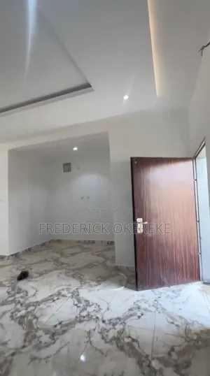 3bdrm Block of Flats in Mabushi for rent