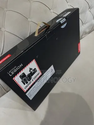 New Laptop Lenovo Legion Pro 7 64GB Intel Core Ultra 9 SSD 1T