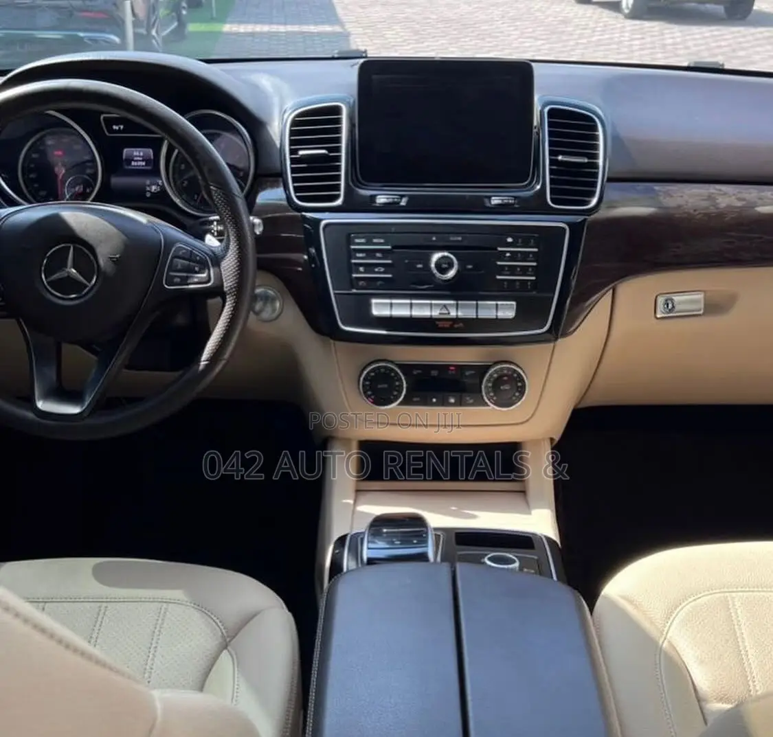 Mercedes Gle for Hire