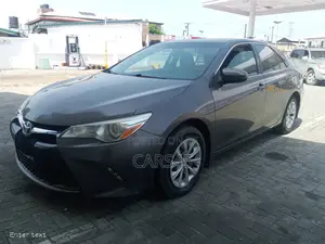 Toyota Camry 2016 Gray
