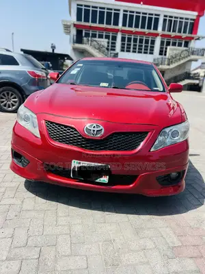 Toyota Camry SE 4dr Sedan (2.5L 4cyl 6AM) 2010 Red
