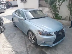 Lexus IS 250 2013 Blue