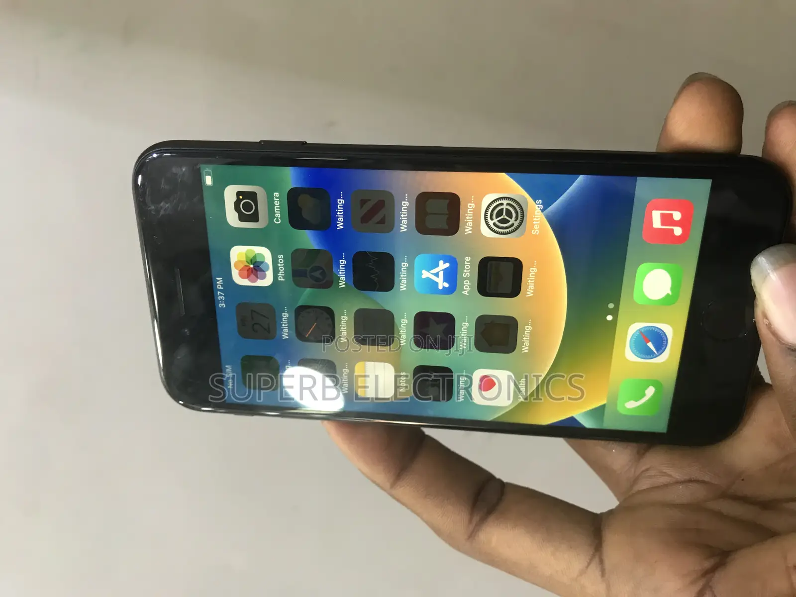 Apple iPhone SE (2020) 64 GB Black