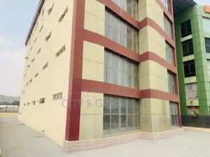 A Standard. Space for Lease in Lifecamp Junction