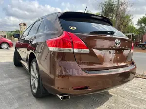 Toyota Venza V6 2010 Brown