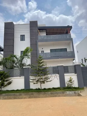 Furnished 5bdrm Duplex in Life Camp for sale
