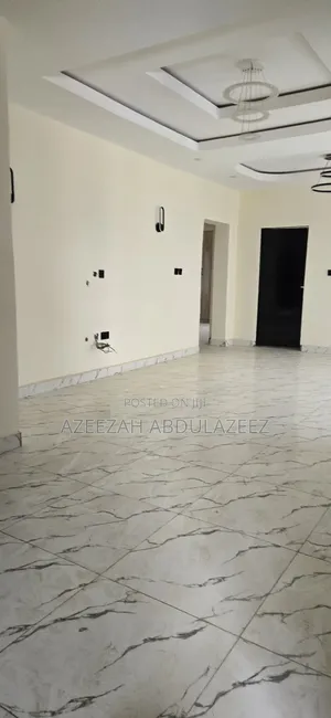 3bdrm Block of Flats in Sabon Lugbe for rent