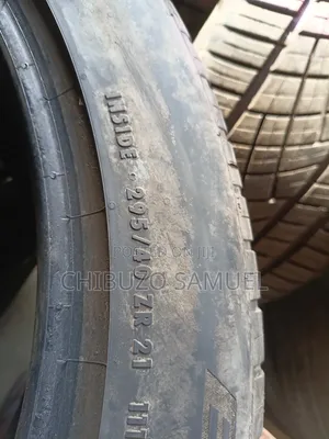 295/40r21 Continental