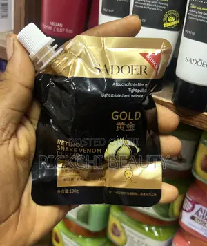 Sadoer Retinol Snake Venom Facial Mask