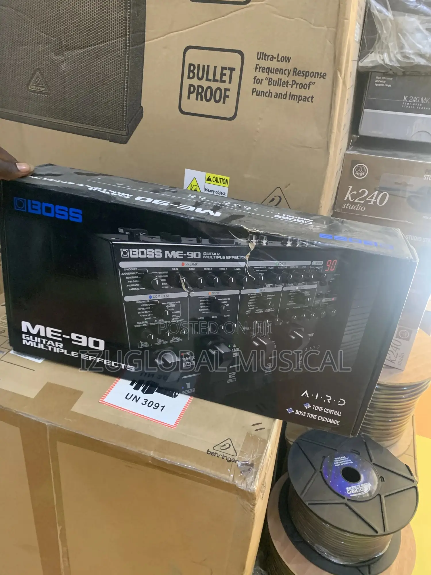 Boss Me-90 Guitar Multi Effects Pedal With Power Supply