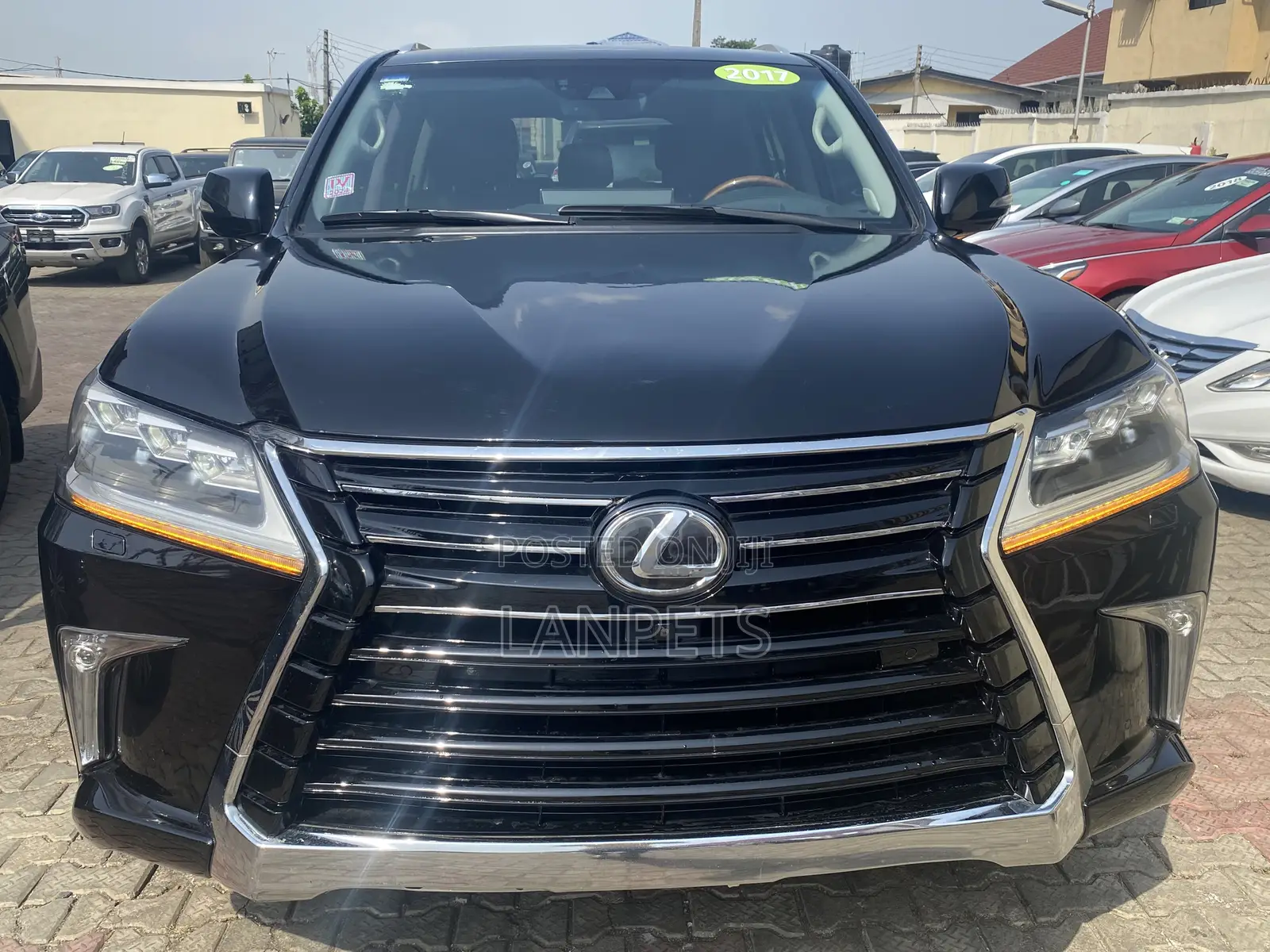 Lexus LX 2017 Black