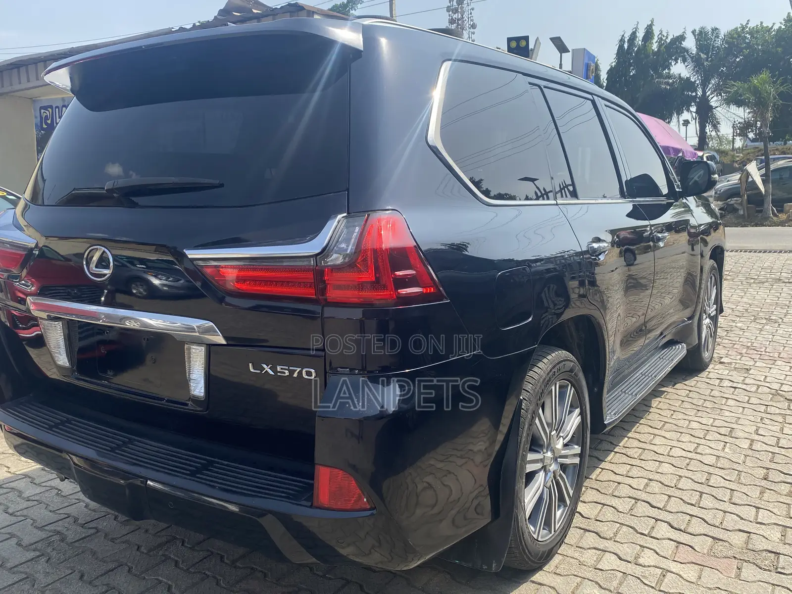 Lexus LX 2017 Black