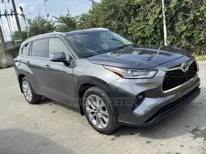 Toyota Highlander XLE AWD 2020 Gray