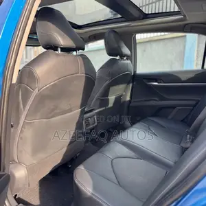 Toyota Camry XSE V6 FWD (3.5L 6cyl 8AM) 2018 Blue