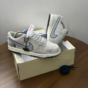 Nike Sb Dunk Low X North Face Grey Sneakers