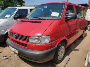 Volkswagen Transporter 2005 Red