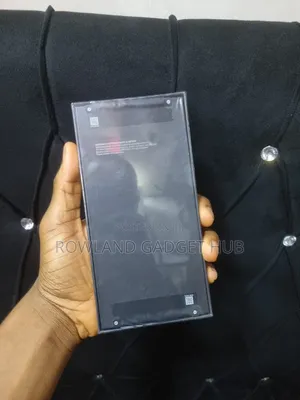 New Samsung Galaxy Z Flip7 512 GB Red