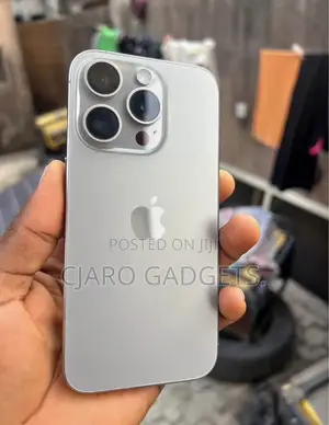 Apple iPhone 15 Pro 128 GB Silver
