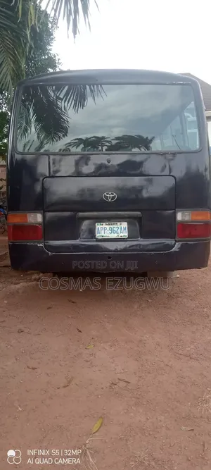 Toyota Coaster 2002 Blue