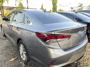 Hyundai Sonata SE 2017 Gray