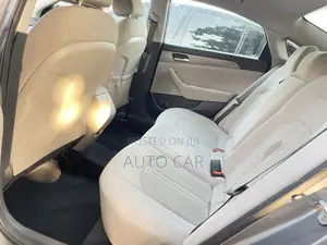 Hyundai Sonata SE 2017 Gray