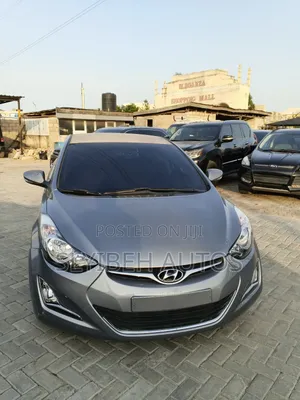 Hyundai Elantra 2012 Silver